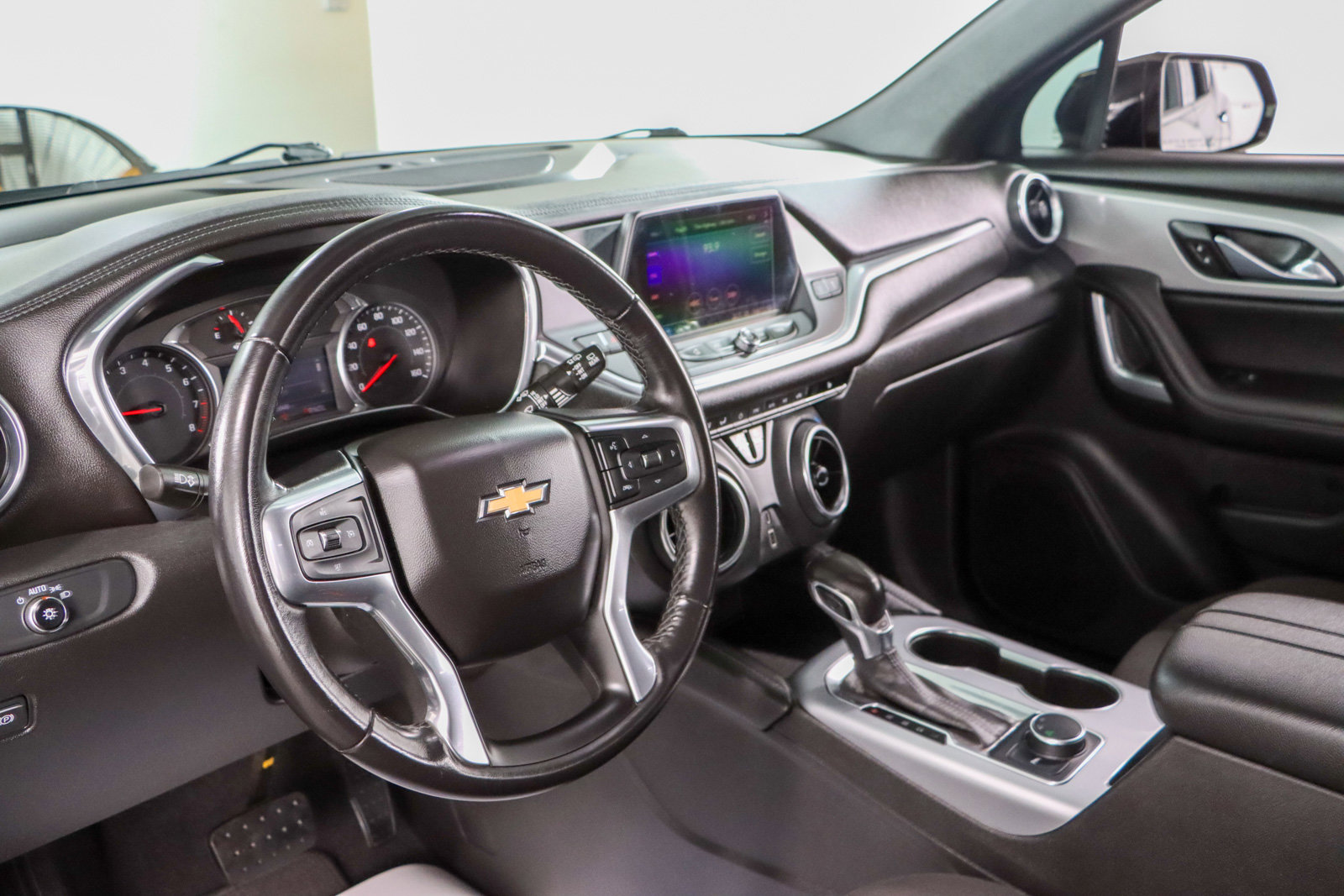Used 2020 Chevrolet Blazer LT FWD image 22