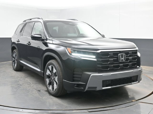 New 2026 Honda Pilot Touring image 2