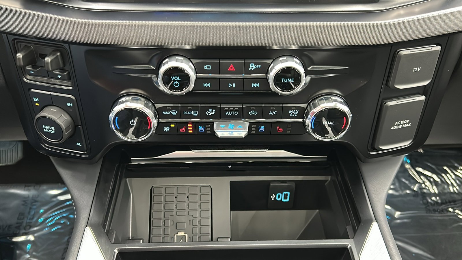 Used 2026 Ford F450 Platinum image 25