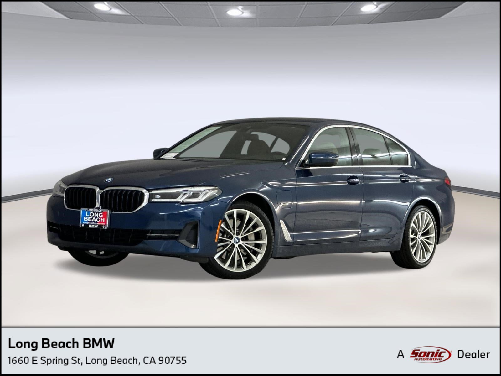Certified 2023 BMW 530e w/ Convenience Package image 1
