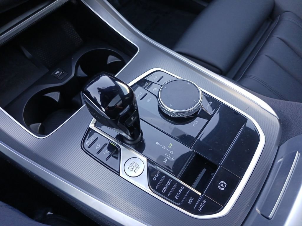 Used 2022 BMW X5 xDrive40i w/ Climate Comfort Package AWD/4WD image 13