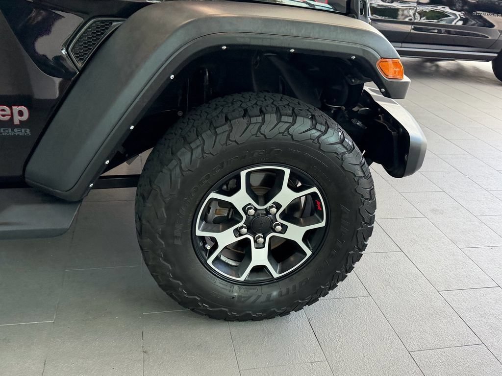 Used 2021 Jeep Wrangler Unlimited Rubicon AWD/4WD image 9