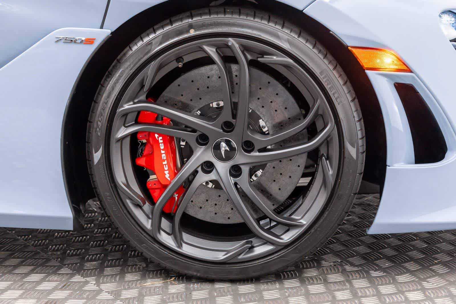 New 2026 McLaren 750S RWD image 43