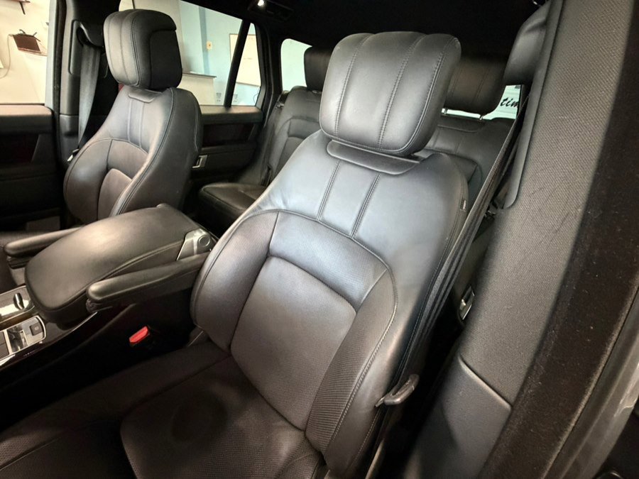 Used 2020 Land Rover Range Rover HSE AWD/4WD image 16