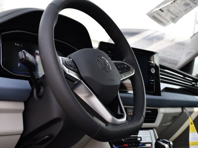 New 2026 Volkswagen Jetta SE FWD image 11