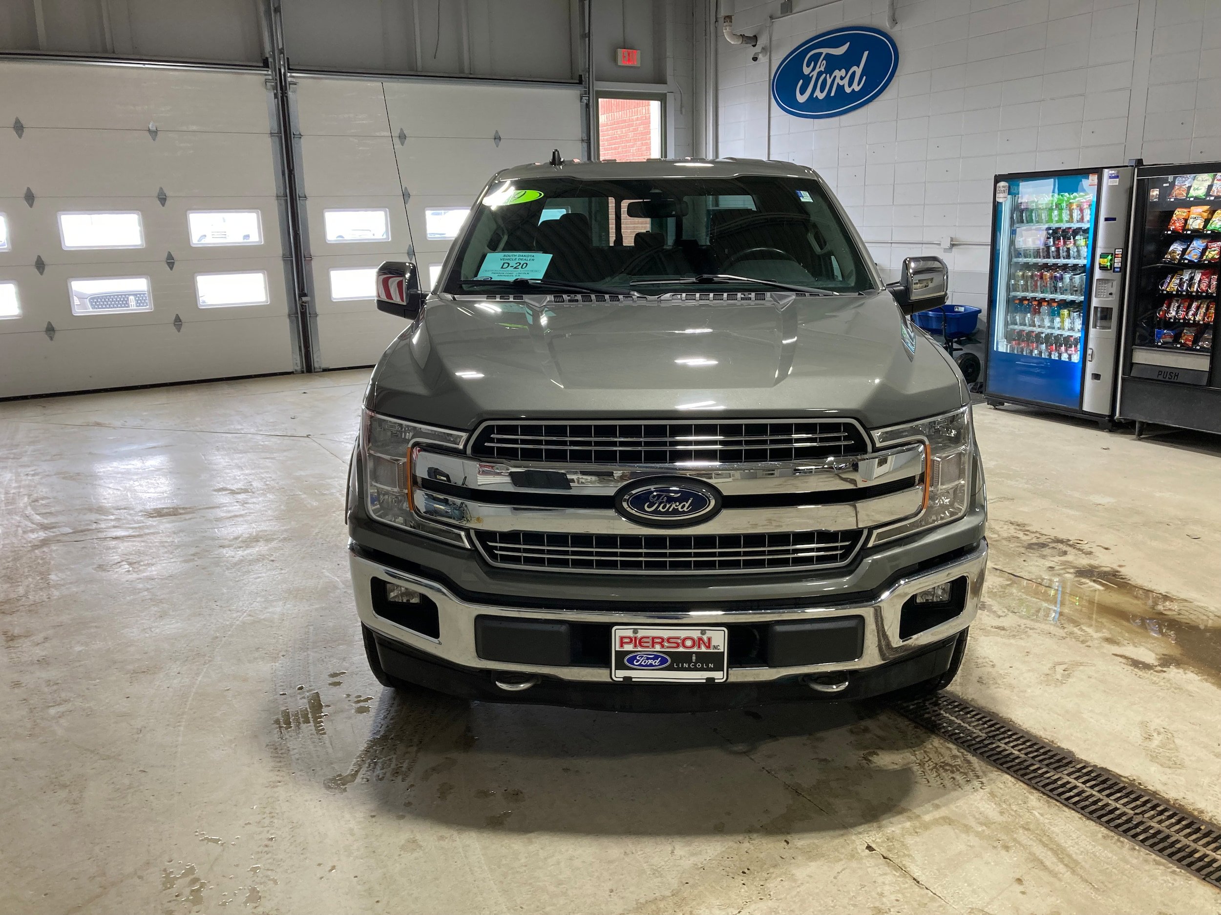 Used 2019 Ford F150 Lariat AWD/4WD image 2