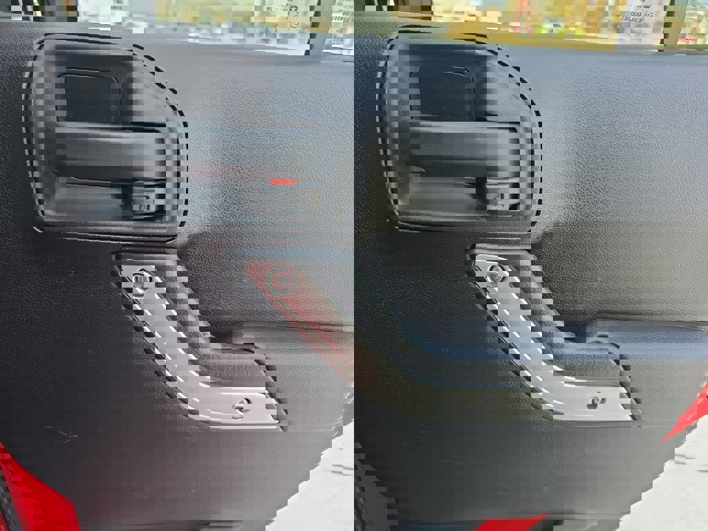 Used 2014 Jeep Wrangler Unlimited Sahara w/ Connectivity Group image 19