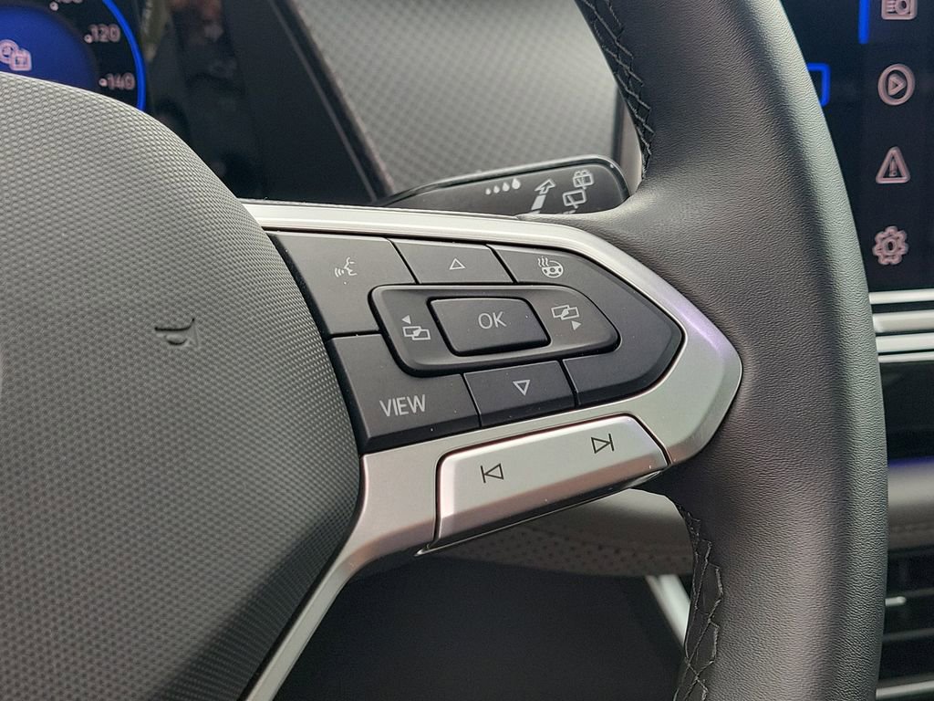 Certified 2026 Volkswagen Atlas Peak Edition AWD/4WD image 32