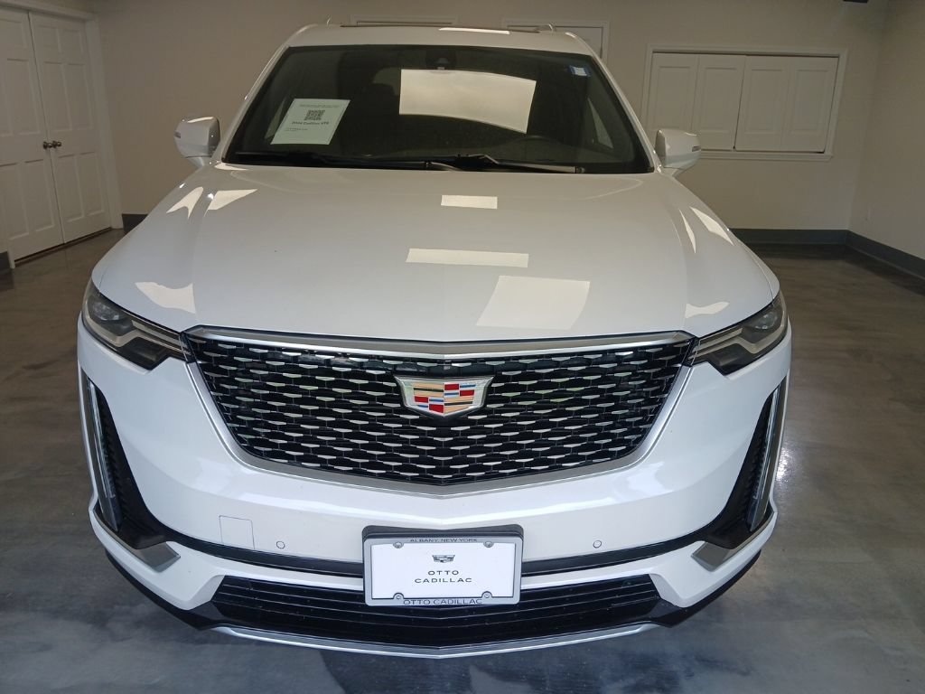 Used 2024 Cadillac XT6 Luxury AWD/4WD image 5
