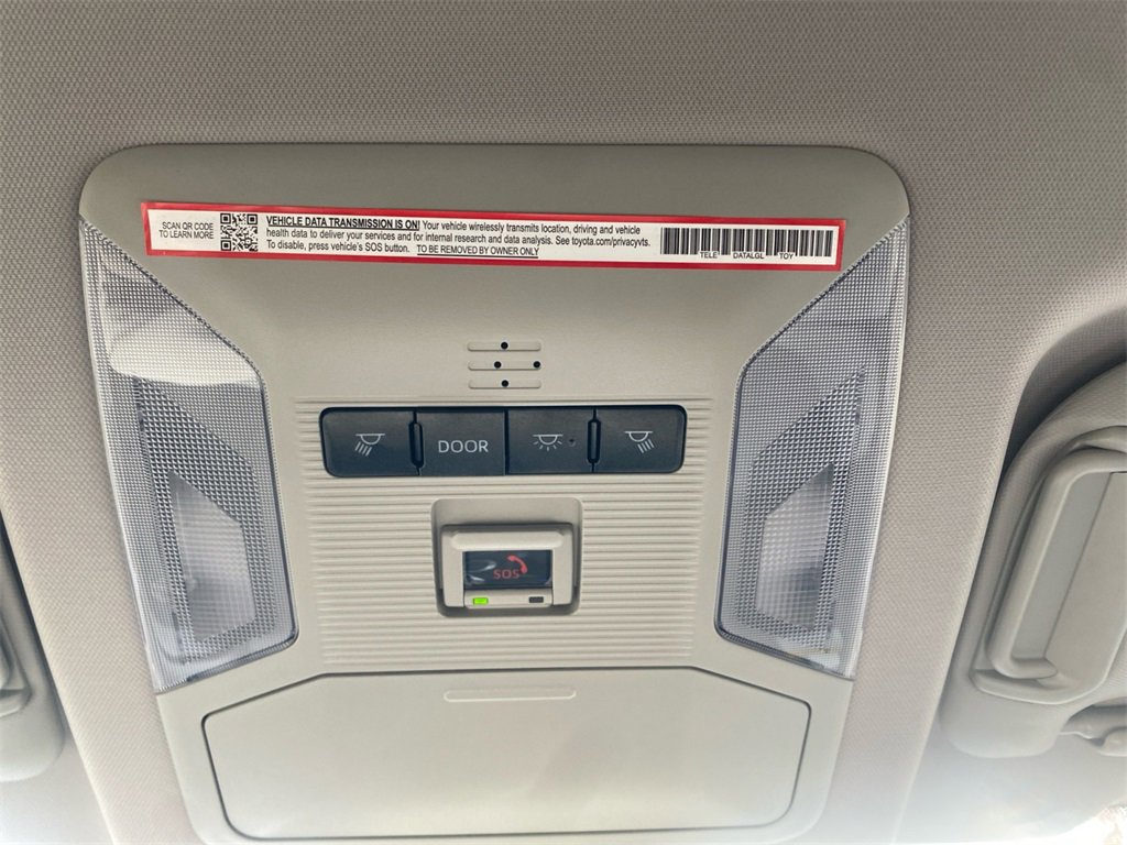 Used 2025 Toyota RAV4 XLE image 25