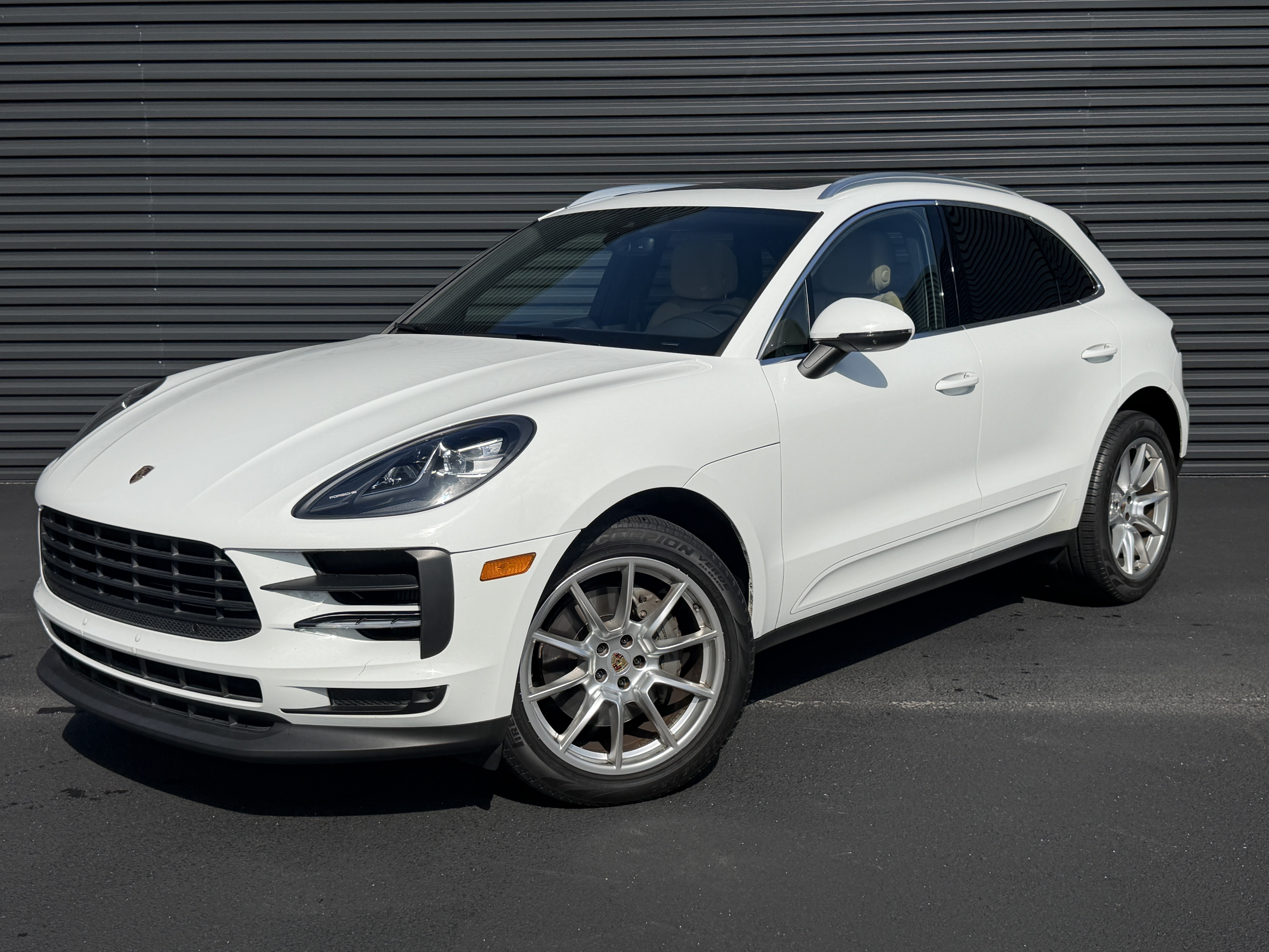 Used 2019 Porsche Macan S AWD/4WD image 1