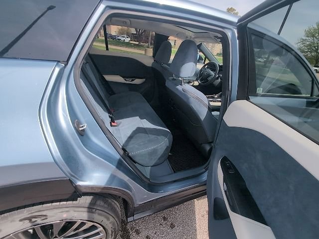 Used 2023 Lexus RZ 450e Premium w/ Accessory Package (2T) image 4