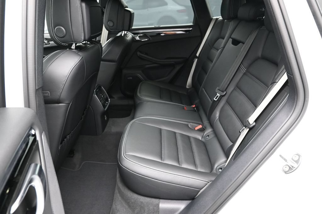 New 2026 Porsche Macan S AWD/4WD image 17