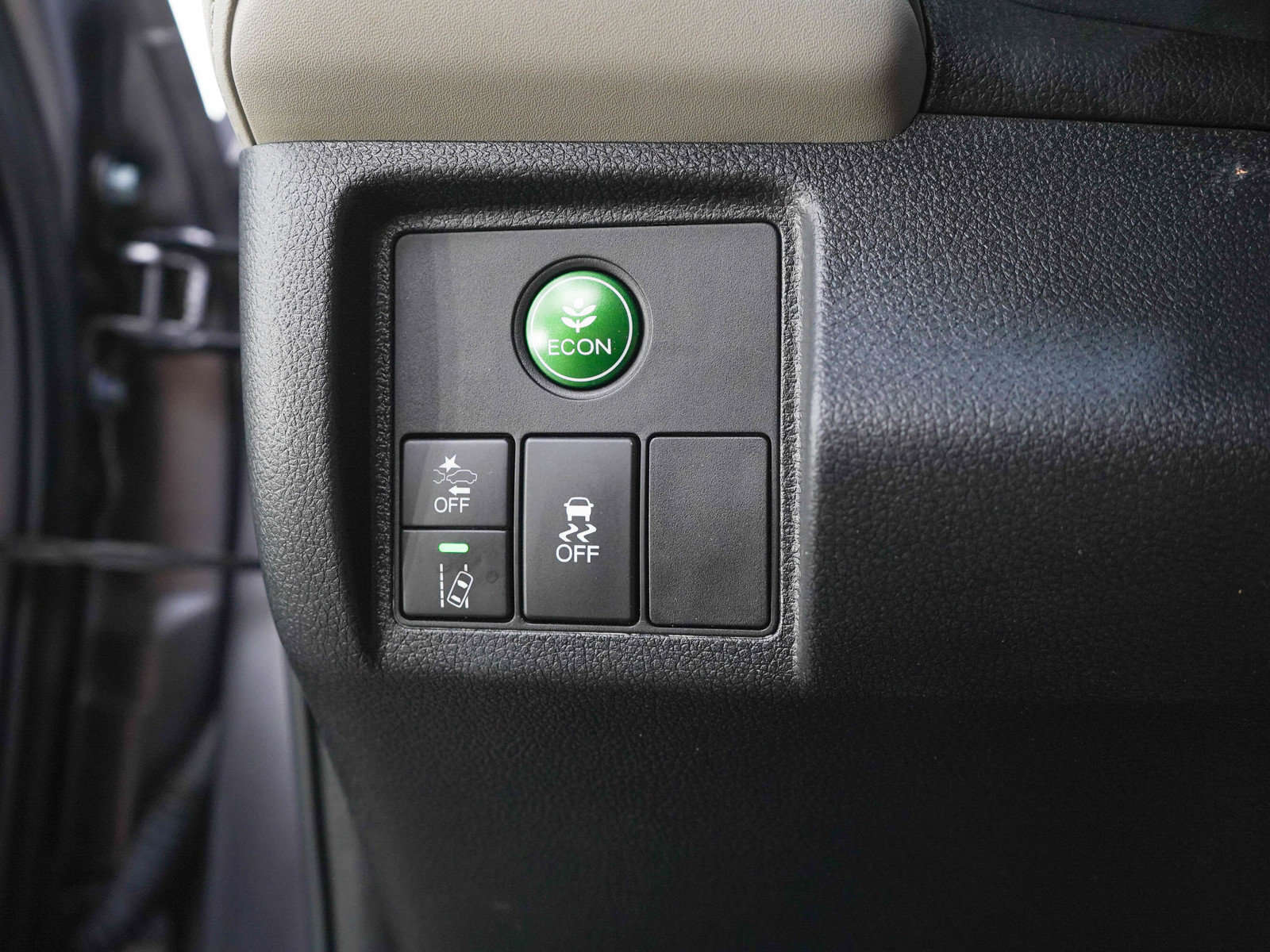 Used 2019 Honda HR-V Touring image 24