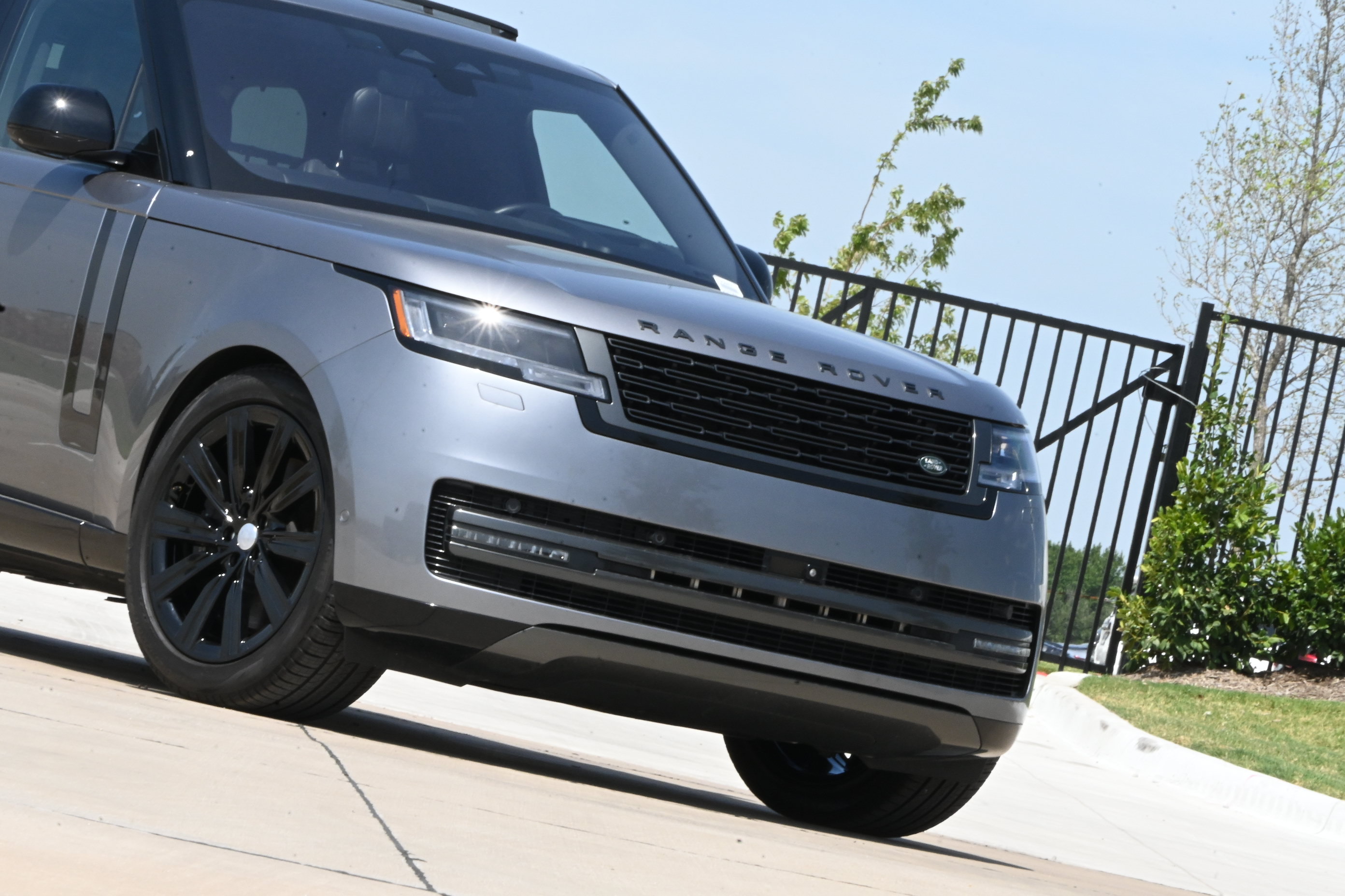 Used 2023 Land Rover Range Rover SE AWD/4WD image 38