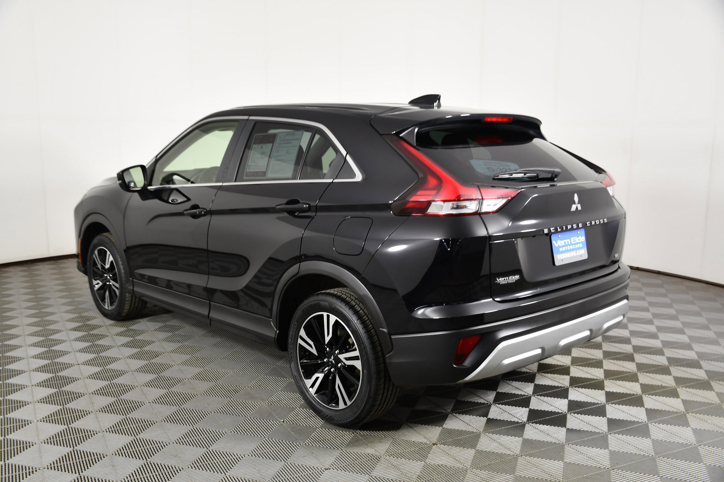 Used 2024 Mitsubishi Eclipse Cross SE AWD/4WD image 8