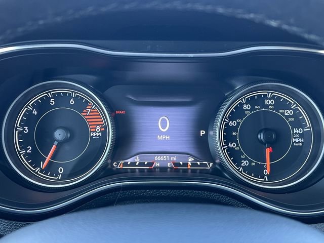 Used 2019 Jeep Cherokee Limited w/ Technology Group image 21