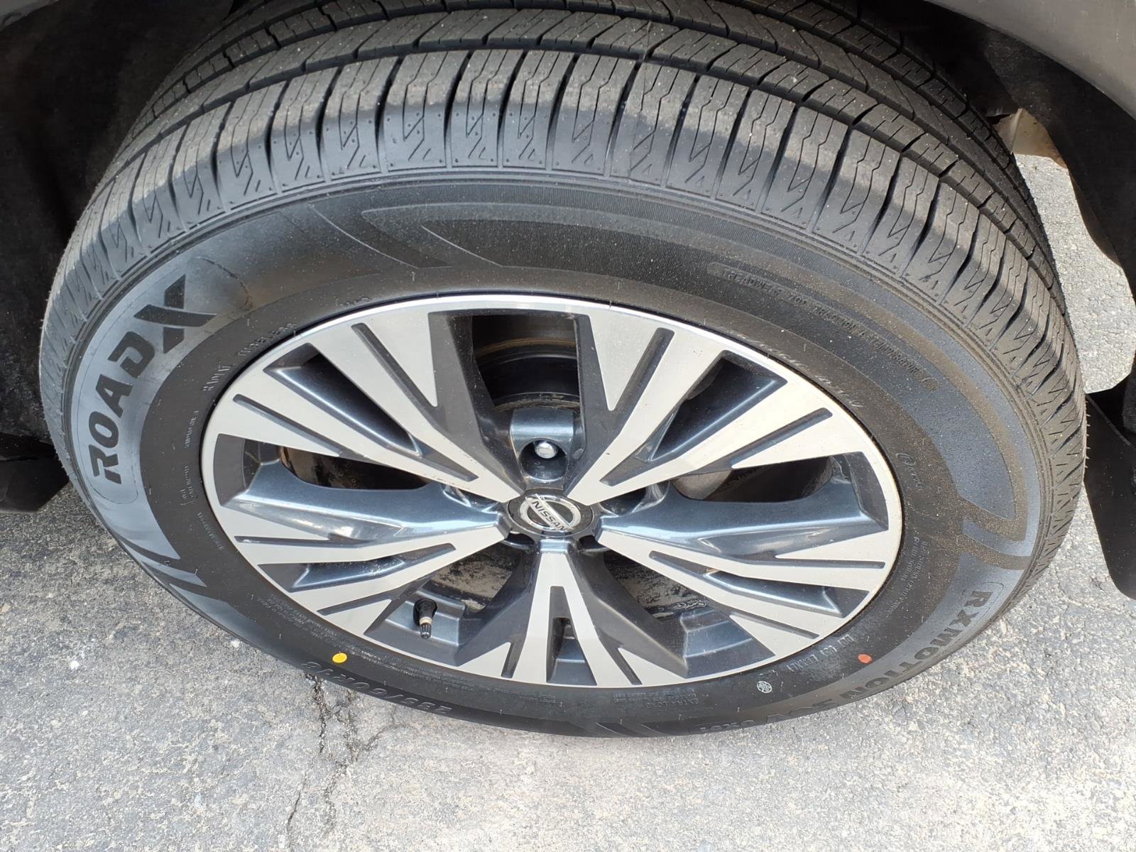 Used 2021 Nissan Rogue SV image 6
