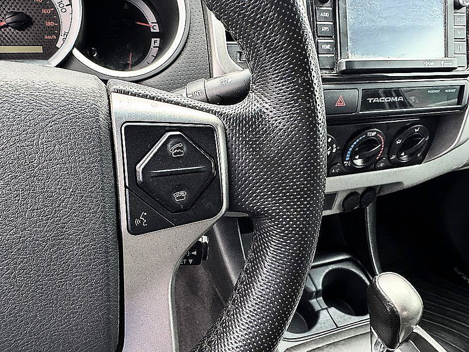 Used 2015 Toyota Tacoma PreRunner w/ TRD Sport Package RWD image 9