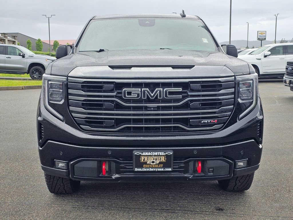 Used 2023 GMC Sierra 1500 AT4 w/ AT4 Premium Package AWD/4WD image 8