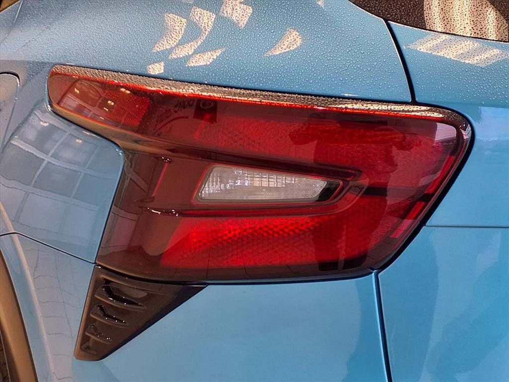 Used 2025 Chevrolet Trax RS w/ Driver Confidence Package image 23