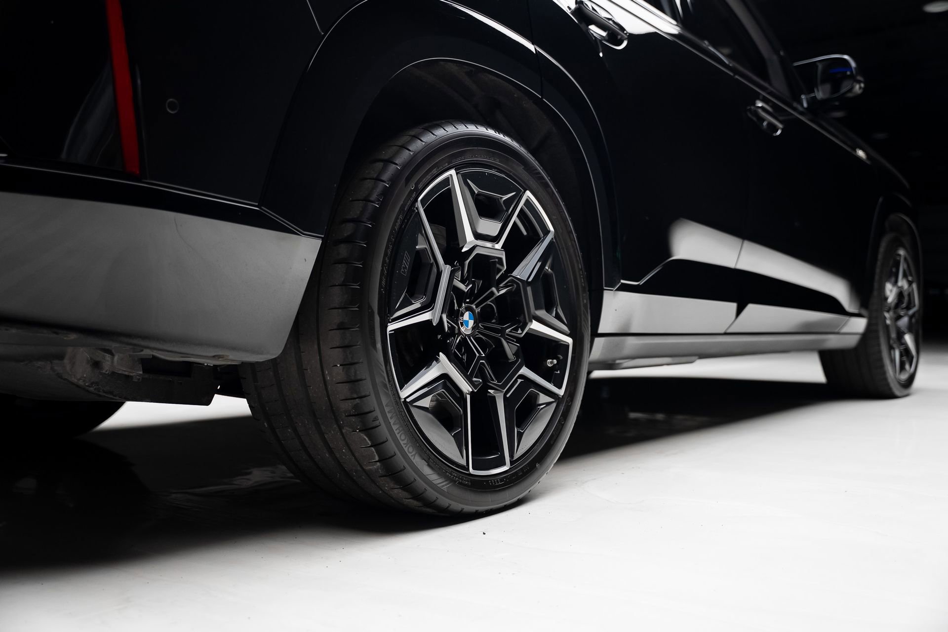 Used 2023 BMW XM w/ M Driver's Package image 83
