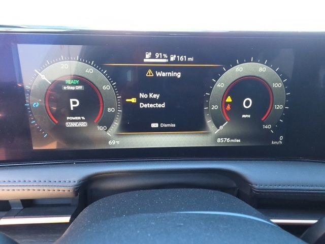 Used 2023 Nissan Ariya AWD image 17