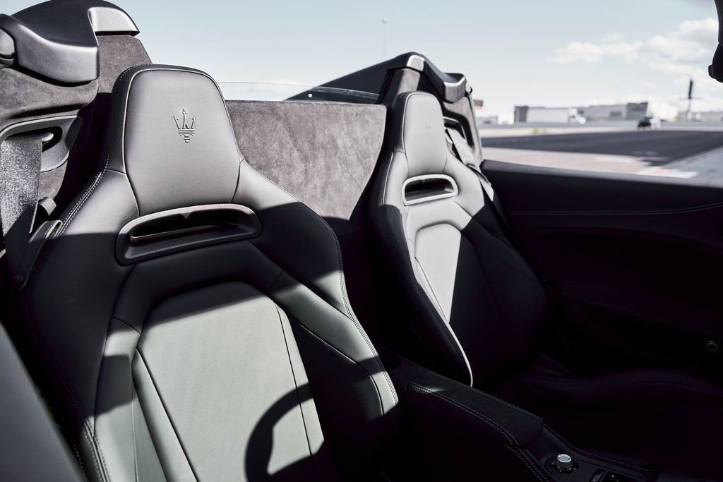 Used 2024 Maserati MC20 Cielo RWD image 41