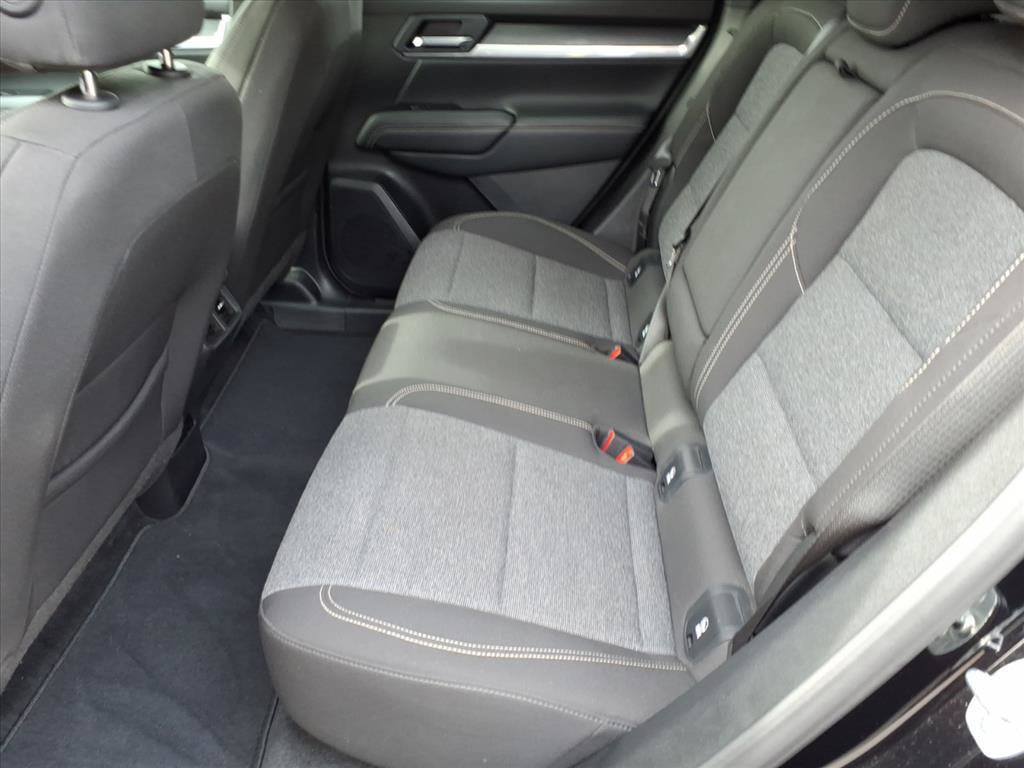 Used 2025 GMC Terrain Elevation w/ Technology Package II AWD/4WD image 12