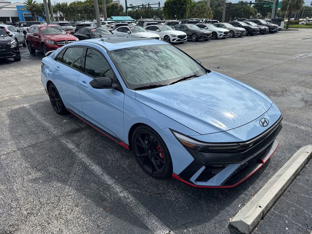 Used 2025 Hyundai Elantra N FWD image 4