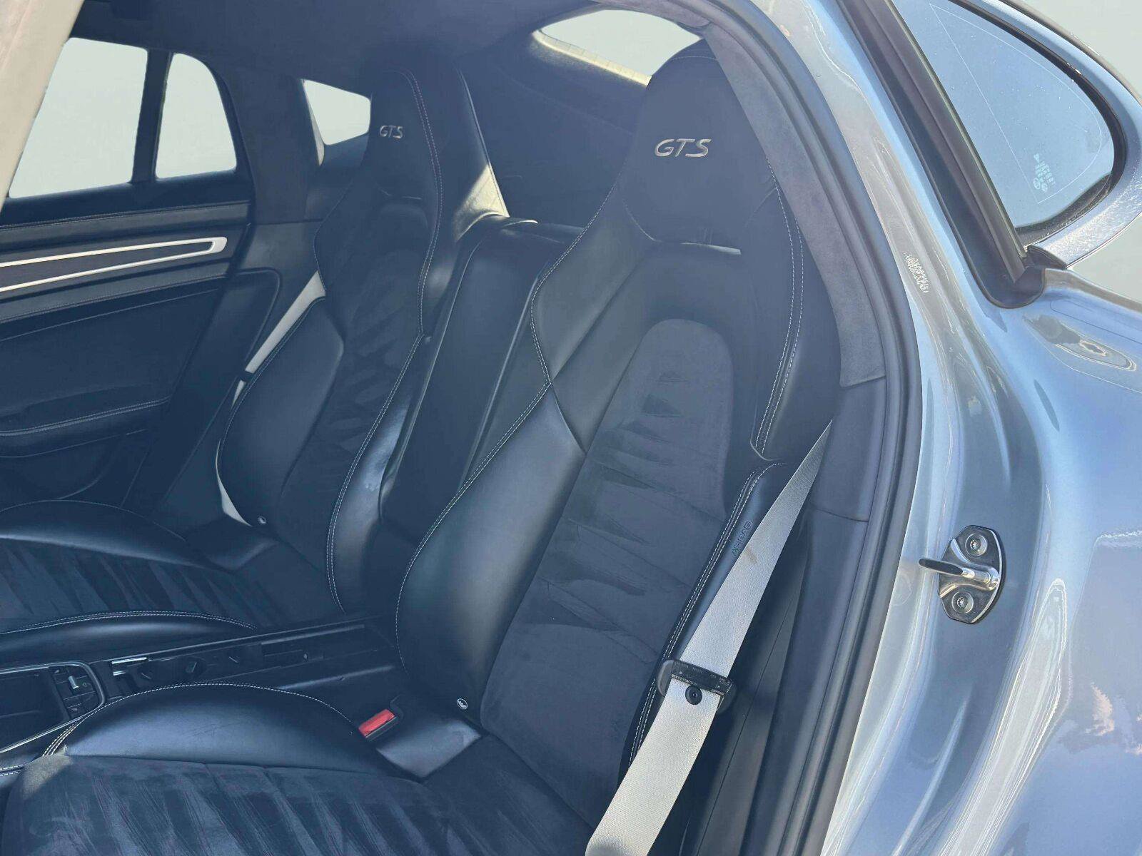 Used 2020 Porsche Panamera GTS AWD/4WD image 38