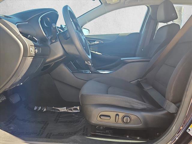 Used 2021 Chevrolet Malibu LT image 16
