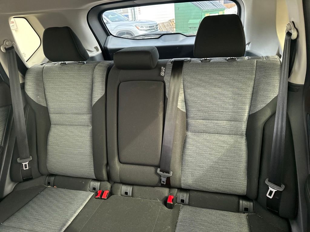 Used 2023 Nissan Rogue SV image 45