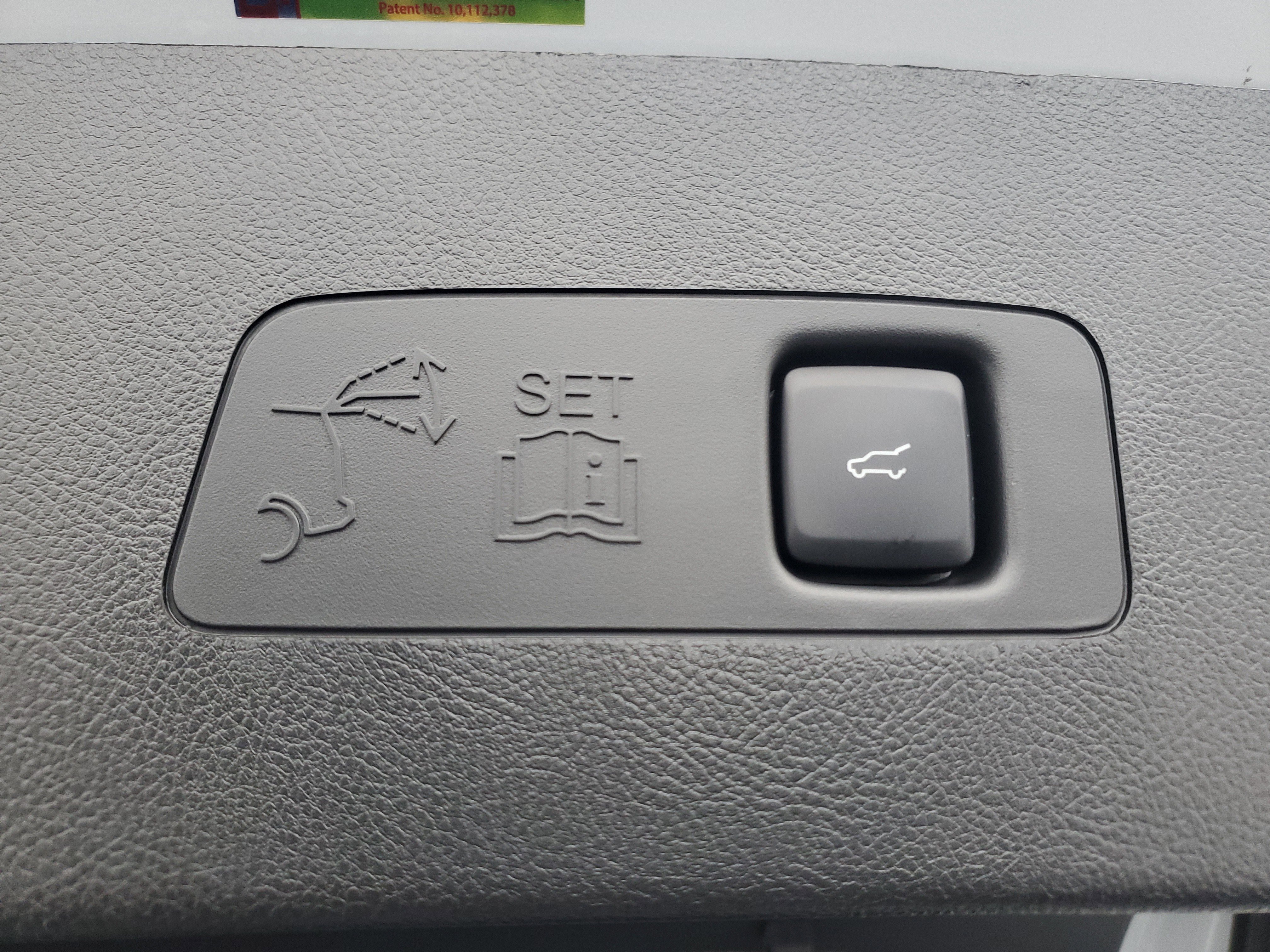 New 2025 Lincoln Corsair Reserve w/ Equipment Group 202A image 30