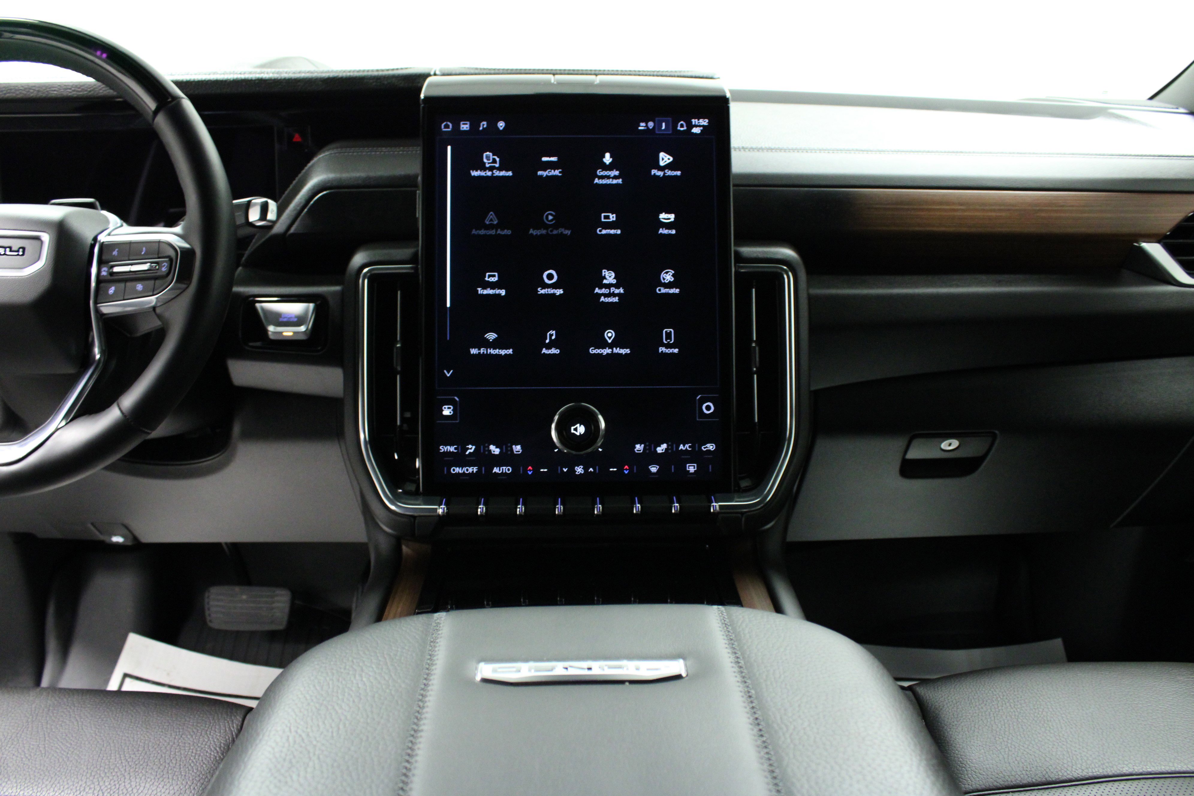 Used 2025 GMC Yukon Denali w/ Advanced Technology Package image 20