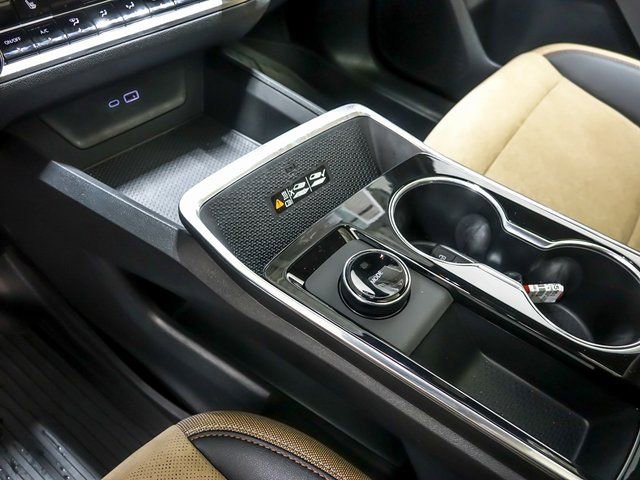 New 2026 Chevrolet Equinox ACTIV w/ LPO, Floor Liner Package image 21