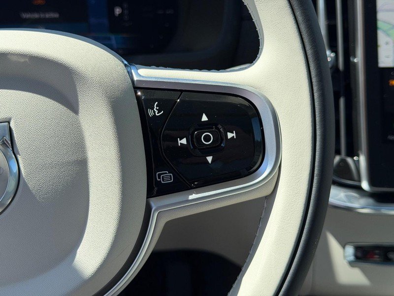 New 2026 Volvo XC90 T8 Ultra w/ Lounge Package AWD/4WD image 14