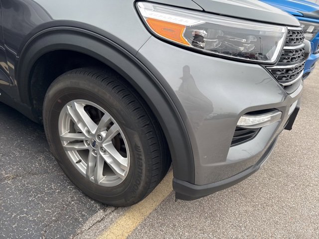 Used 2022 Ford Explorer XLT w/ Equipment Group 202A image 5