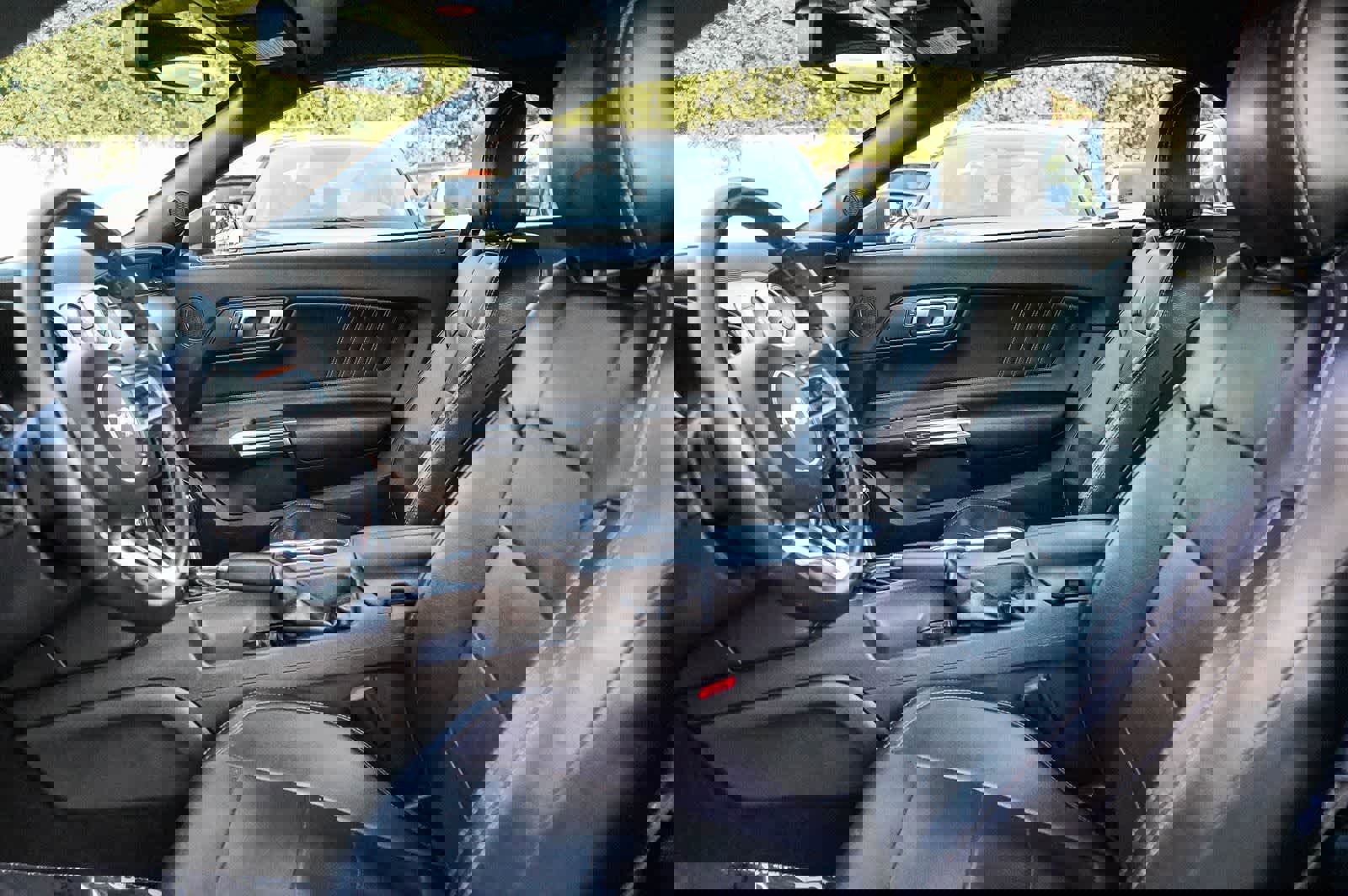 Used 2020 Ford Mustang Premium image 17