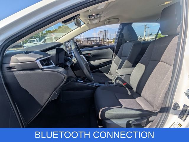 Used 2025 Toyota Corolla LE w/ Convenience Package image 9