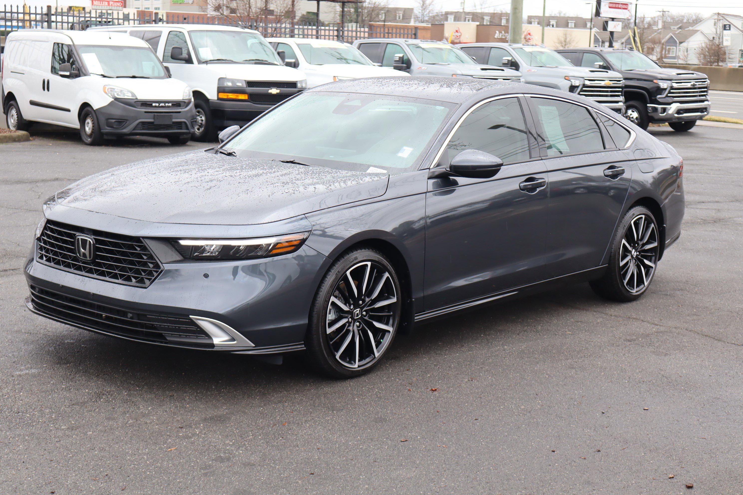 Used 2025 Honda Accord Touring image 5