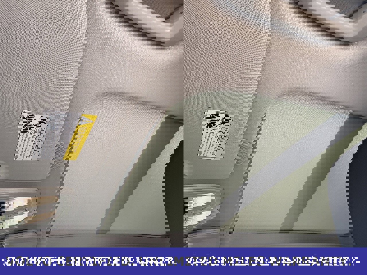 Certified 2025 Volvo XC90 B6 Plus image 30