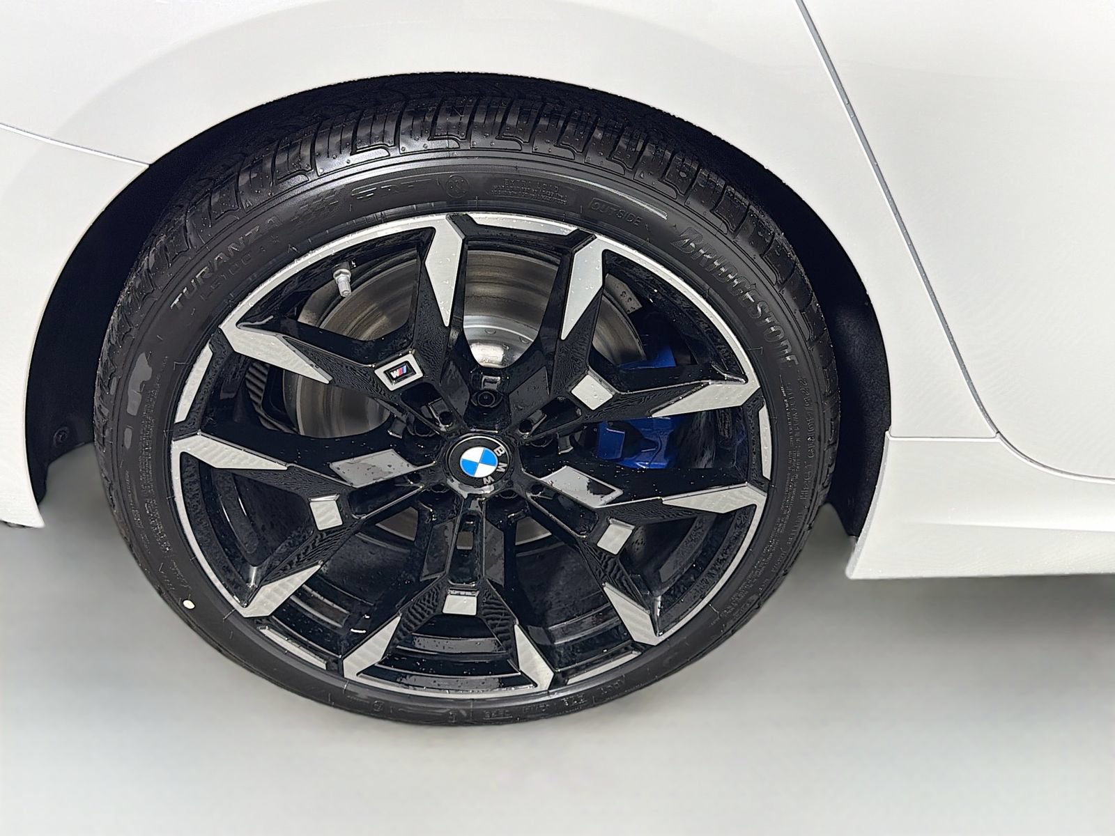 New 2026 BMW 330i xDrive Sedan w/ M Sport Package AWD/4WD image 36