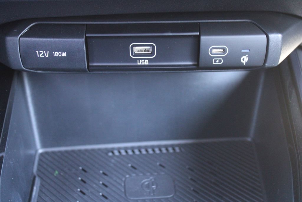 New 2026 Kia Niro EX FWD image 40