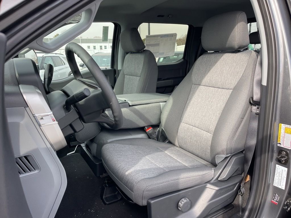 New 2026 Ford F250 XL w/ STX Appearance Package image 15