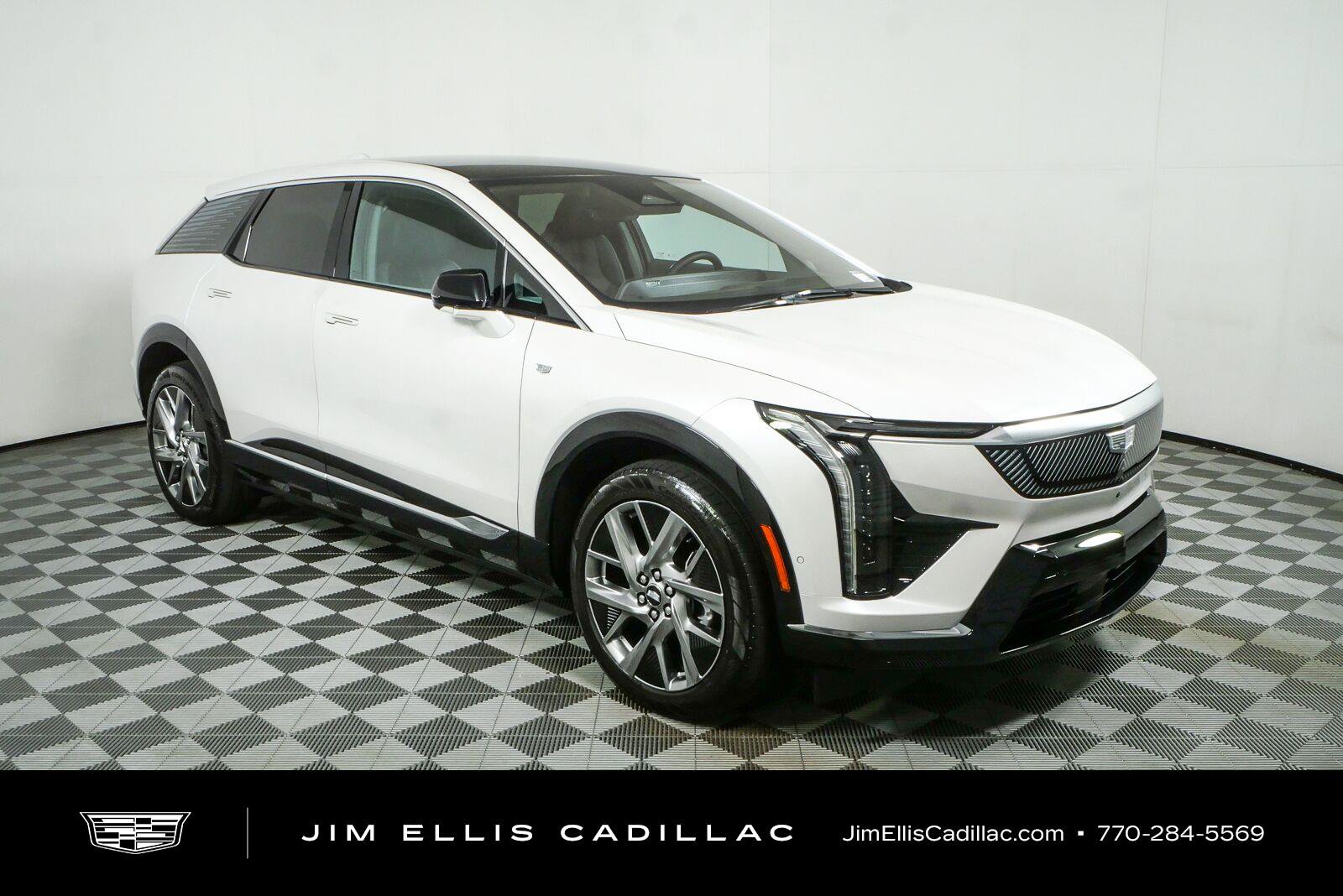 Used 2025 Cadillac Optiq Luxury 1 AWD/4WD image 1