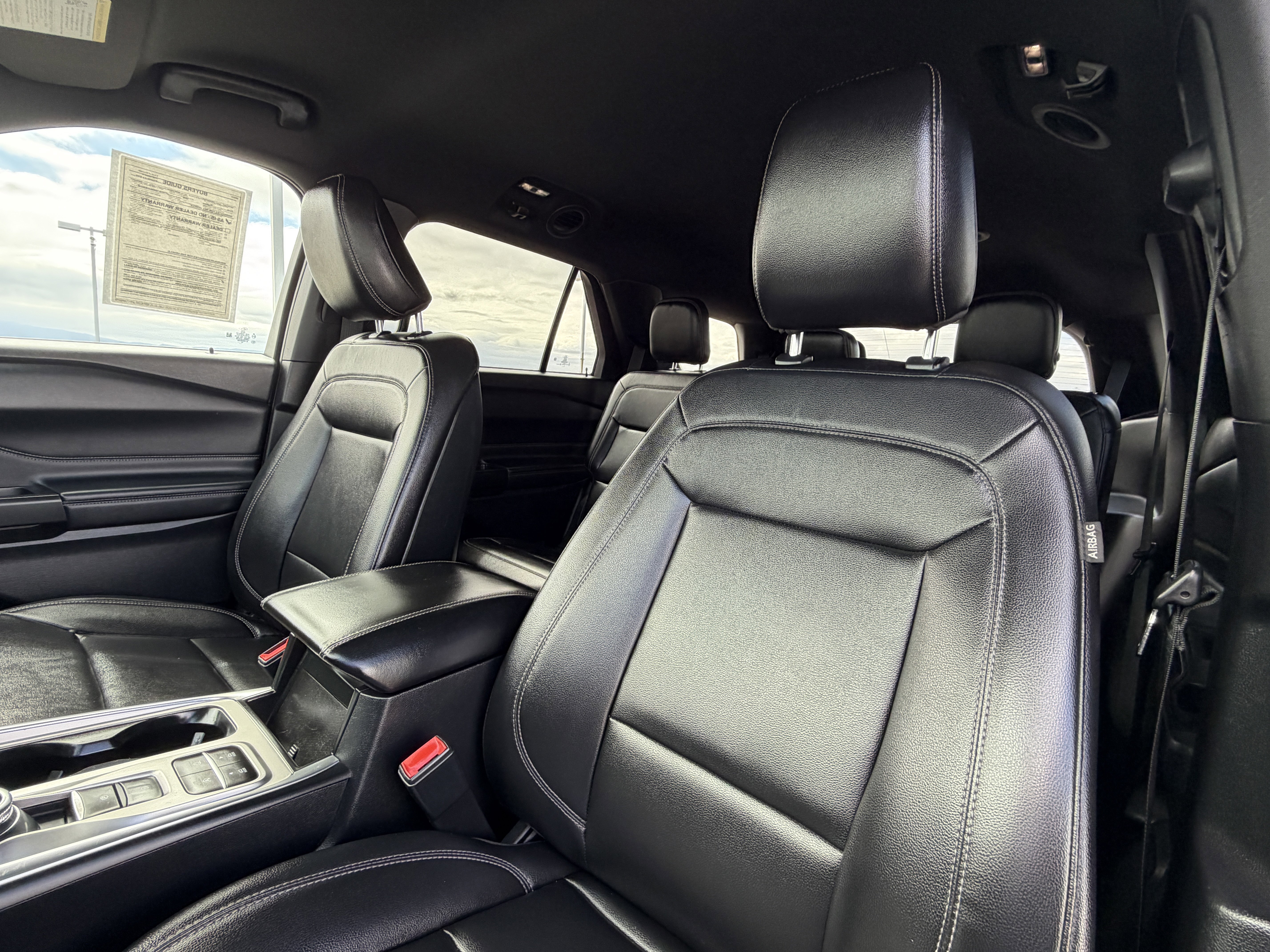 Used 2020 Ford Explorer XLT w/ Equipment Group 202A RWD image 20