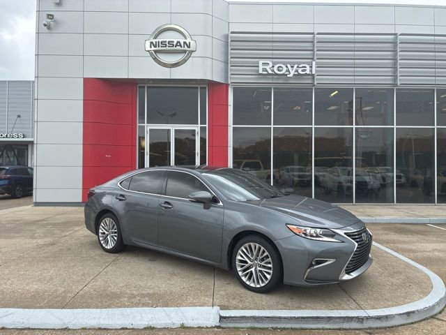 Used 2016 Lexus ES 350 w/ Luxury Package w/Wood Trim image 1