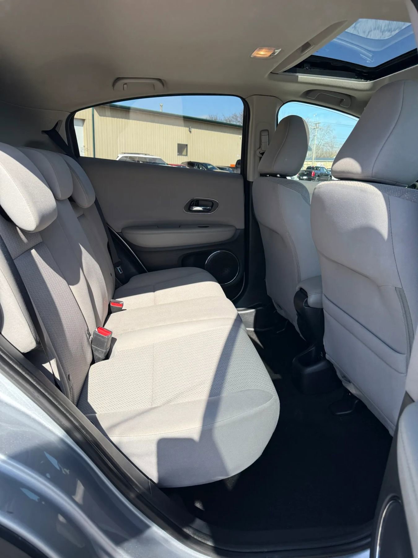 Used 2018 Honda HR-V EX image 15
