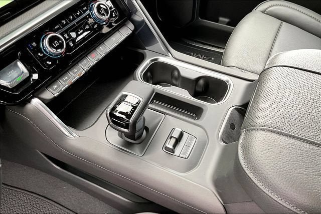 New 2026 GMC Sierra 1500 Denali w/ Technology Package AWD/4WD image 9